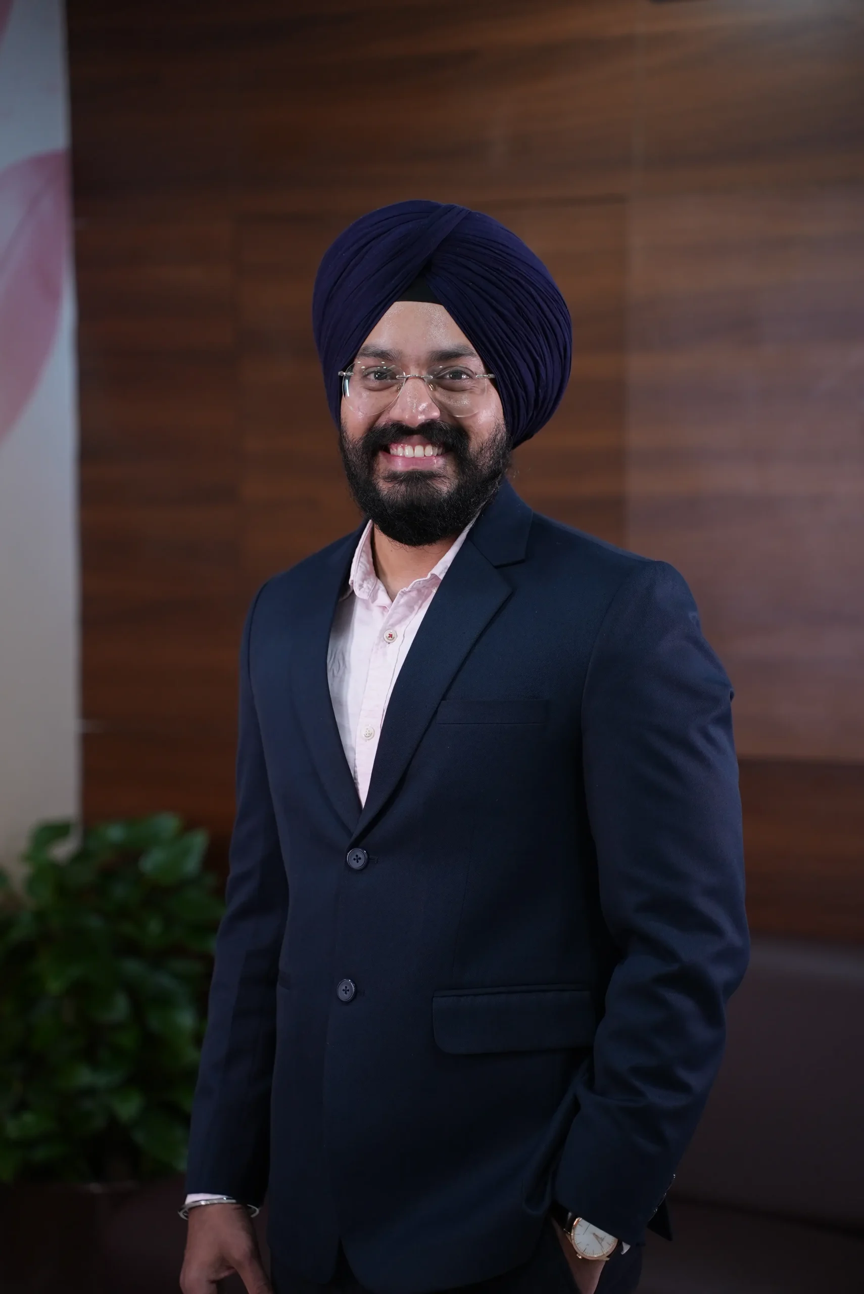 Dr. Gurnam Singh, Specialist Urologist and Renal Transplant Surgeon in Dubai